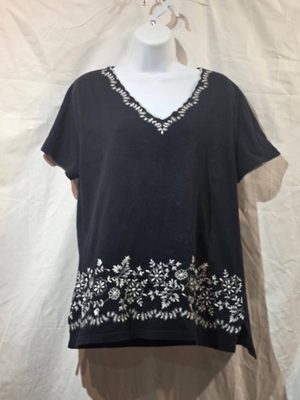 Karen Scott Women’s Embroidered Short-Sleeve Top – Size L